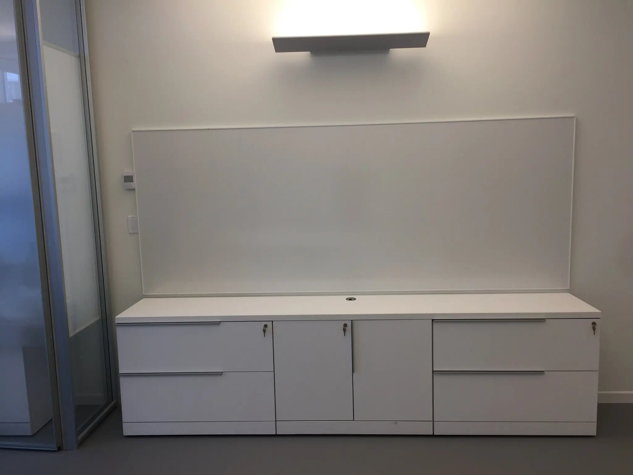 ELEMENTS CUSTOM SIZED WALL MOUNTED PORCELAIN BOARDS01