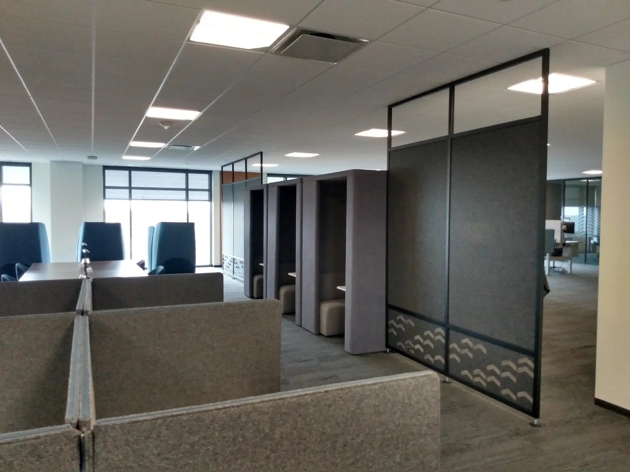 INTERSECTION FIXED PORCELAIN STEEL -ACOUSTICOR