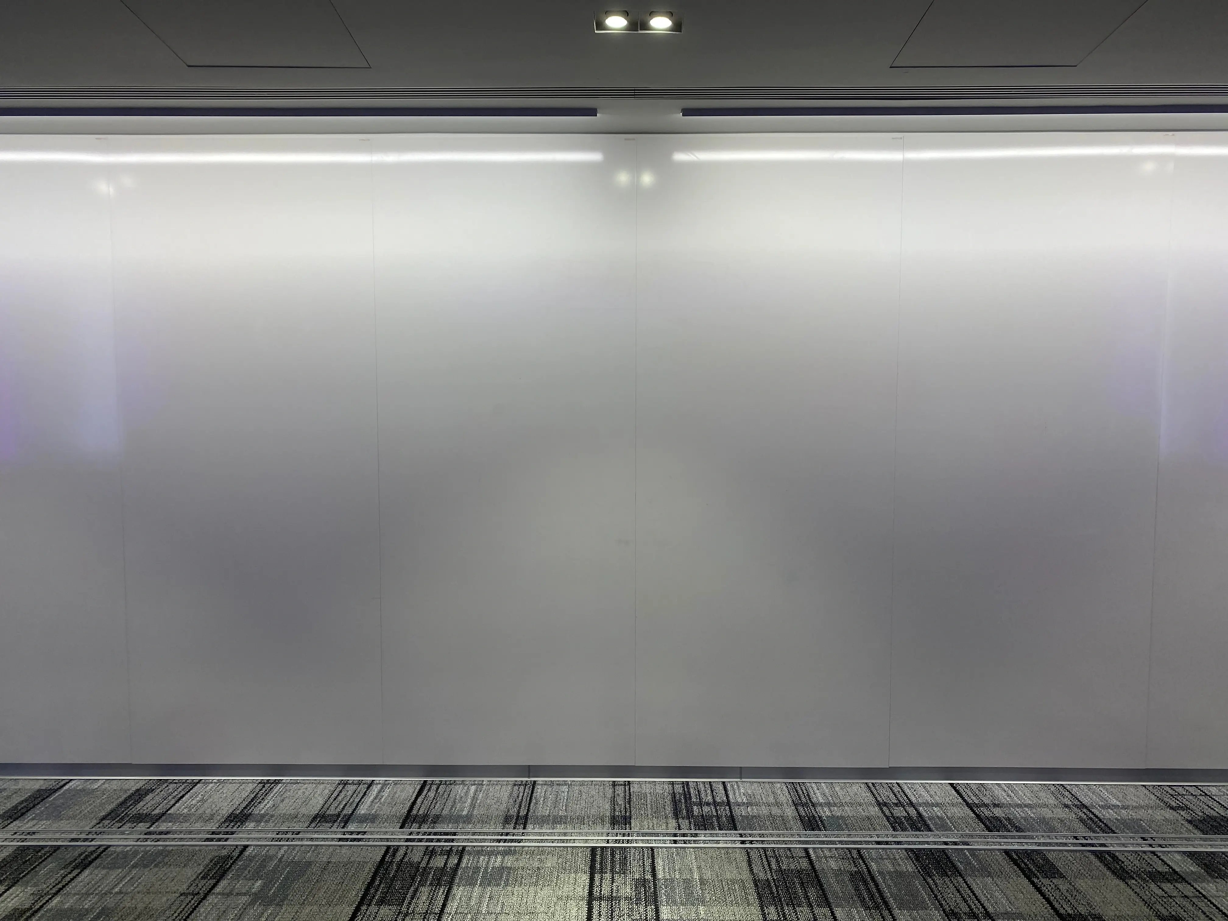 INTERSECTION SLIDE RECESSED TRACKS FULL MERGE FRAMELESS MB WALL