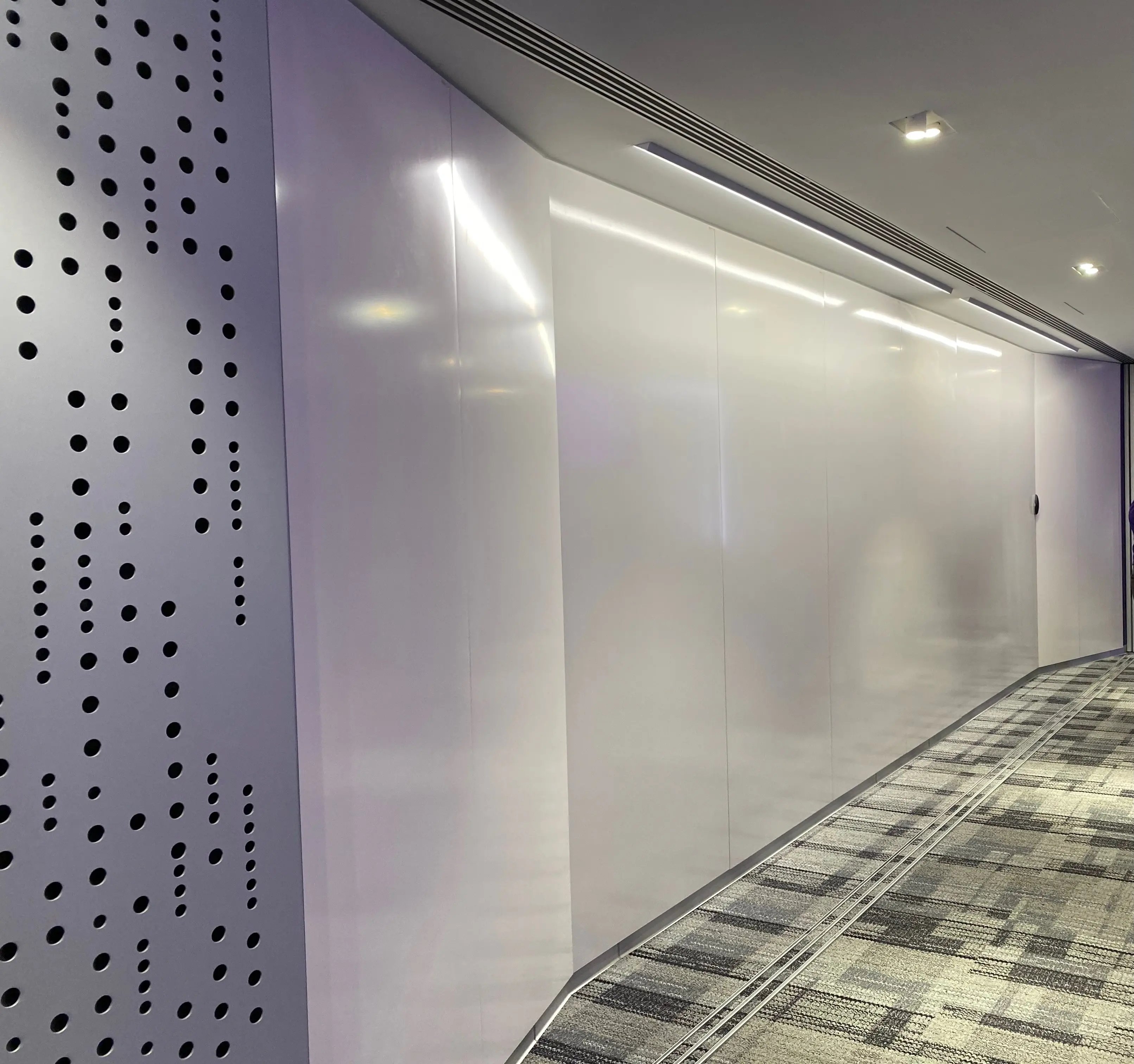 MERGE FRAMELESS PORCELAIN MB WALL -1