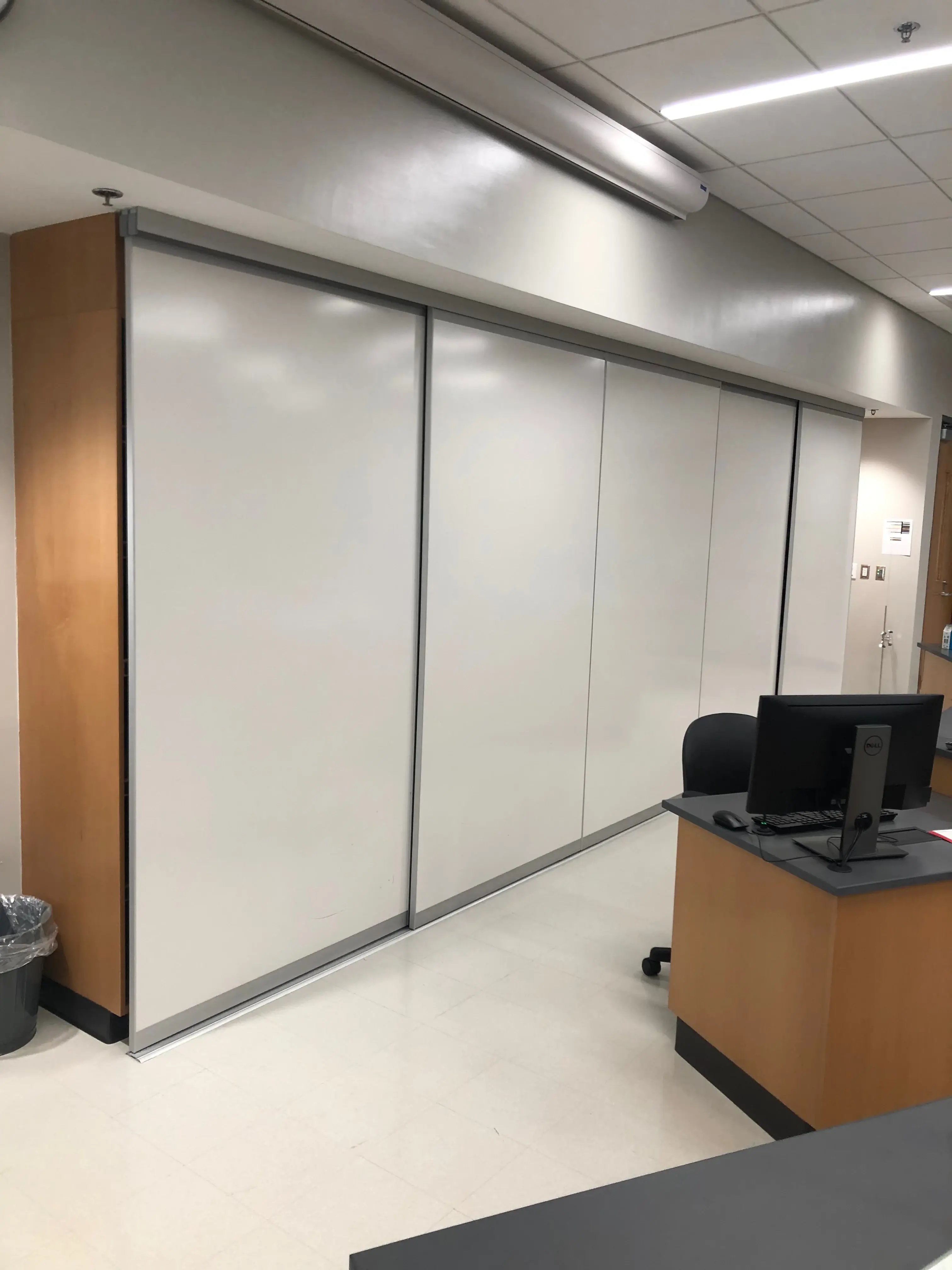 VIP+ MB LAB TEACHING WALL03