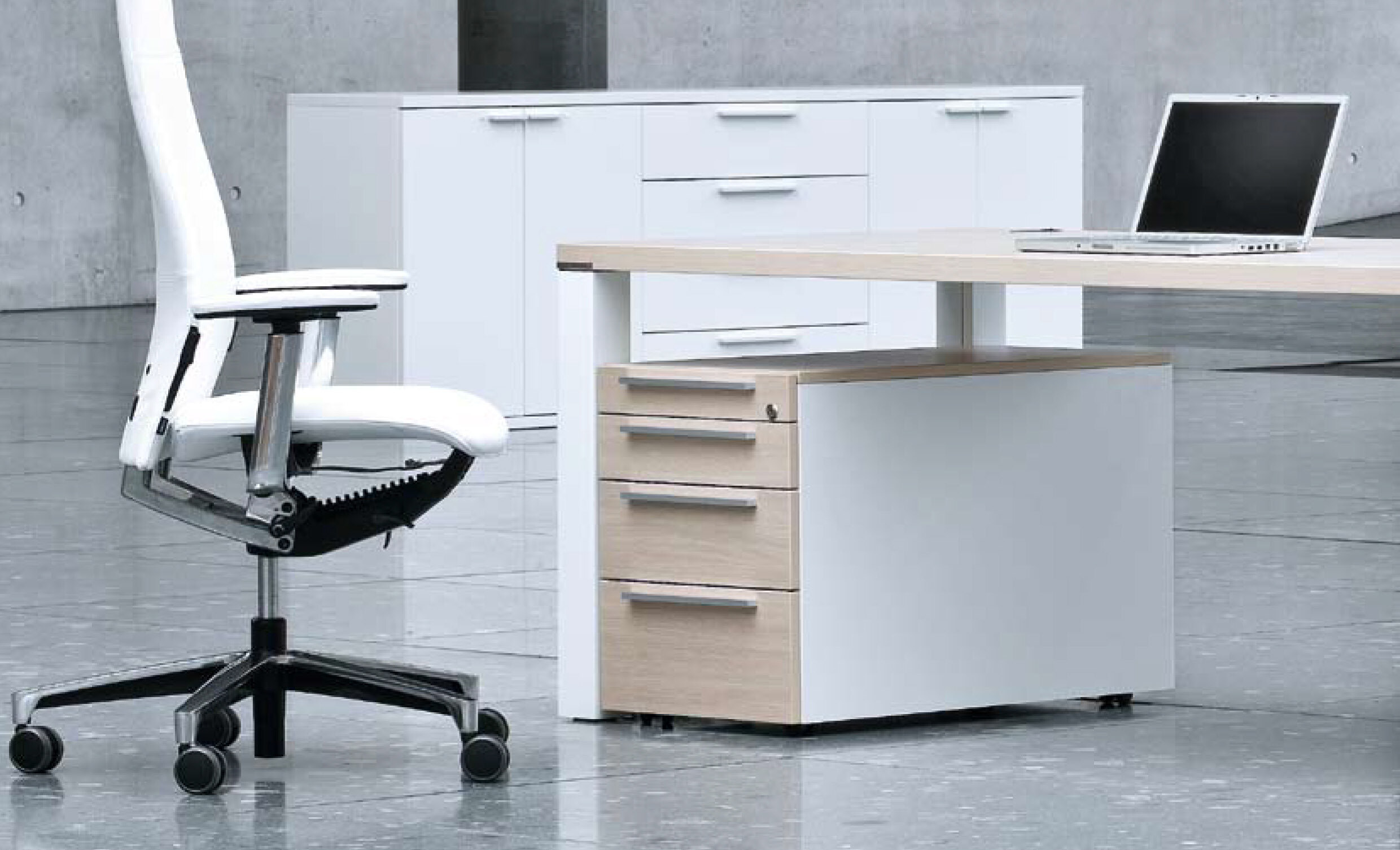 custom_solutions_Page_05_Image_0001